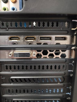 Herní počítač Windows 11, ZALMAN skříň LED Radeon RX 580 8GB - 4