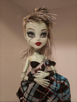 Monster High panenka Frankie Stein Sweet 1600 - 4