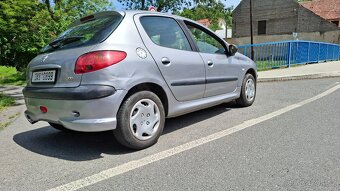 Prodám Peugeot 206 1.1 Style - 4