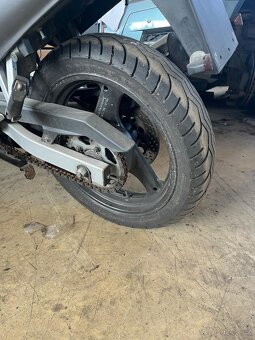 Suzuki GS500 - 4