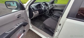 Mitsubishi l200 - 4
