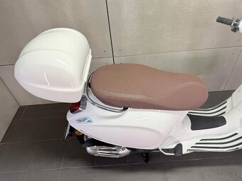 Vespa Primavera 125 3V ABS - ČR / JEN 480 KM / MNOHO DOPLŃKŮ - 4