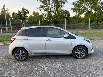 TOYOTA YARIS Y20 1.5i HYBRID AUTOMAT - 4