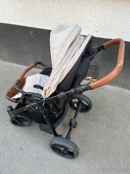 Krémový kočárek Venicci Gusto s příslušenstvím - 4