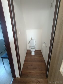 Pronájem  podkrovního bytu 1+kk Bystřice - 4