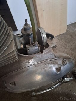 2x motor Jawa 250/353 - 4