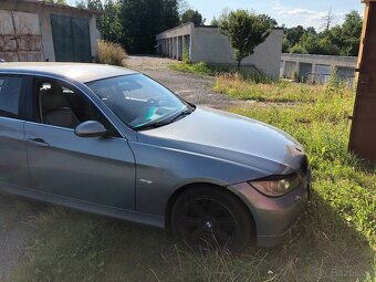 BMW E90 330xd - 4