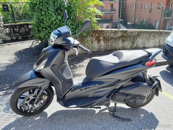 Piaggio Beverly 300i HPE, 2023, 6000km, TOP stav - 4