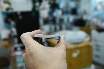 iPhone SE 2016 Jako Nový - 4
