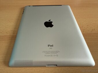 Apple iPad 3. generace Wi-Fi + Cellular - 4