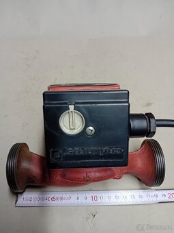 Oběhové čerpadlo GRUNDFOS - 4