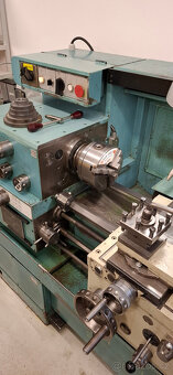 Soustruh TOS Trenčín SUI 32 - 1000 - 4