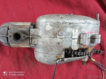 Jawa 555 motor - 4