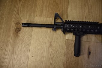 kompletní výbava se zbraní M4 AR15 - 4