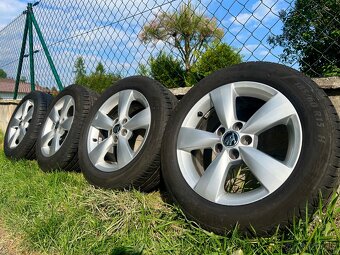Sada ALU kol ŠKODA + zánovní letní pneu (Fabia, Rapid..) - 4