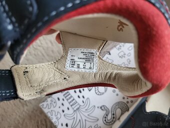 Nové modré kožené sandály Clarks, vel. 33 - 4