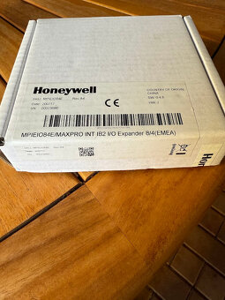 Honeywell MPIEIO84E MaxPro Expander - 4