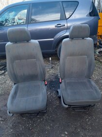 VW T5 2.5TDI, 128.kw, AXE, HNC, 4x4 rok 2005 - díly - 4