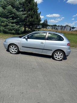 Seat Ibiza 1.4 benzín 2005 - 4