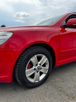 Škoda Octavia 2 2.0TDI (Facelift) TOP STAV - 4