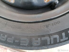 Kola VW AG 5Jx14 ET35 pneu 165/70/14 - 4