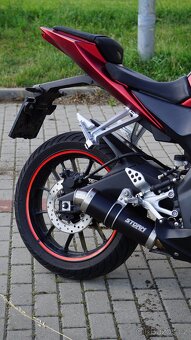 Yamaha YZF-R125 - 4
