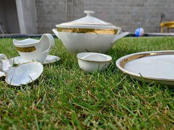 Porcelánová jídelní sestava - 4