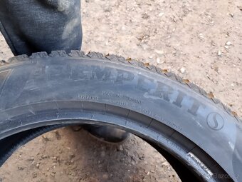 245/45/18 100v Semperit - zimní pneu 2ks - 4