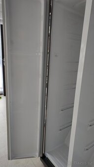 Americká lednice Samsung 496L - 4