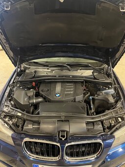 BMW E90 318D rok 2010 - 4