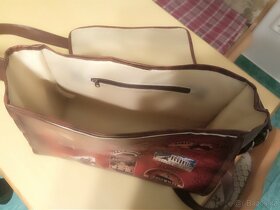 Zajímavá kabela crossbody - 4