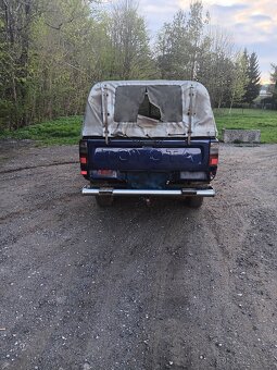 Toyota hilux 2,4td - 4