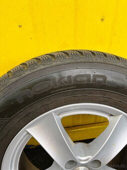 Pneu Nokian 215/70-R16 - 4