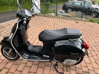 Piaggio Vespa GTS Super 125 - 4