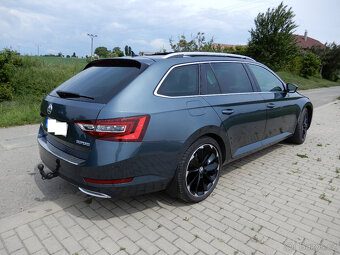 Škoda Superb 3 kombi 2.0 TDi 110KW DSG Style - 4