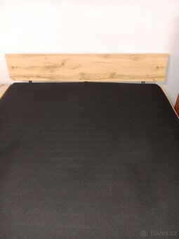 Postel s nočním stolkem 140x200cm. - 4