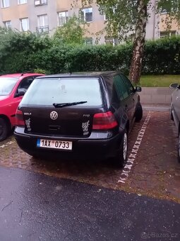 GOLF IV - 4