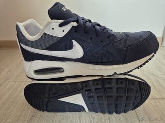 Nike Air Max Ivo Trainers vel. 42 - 4