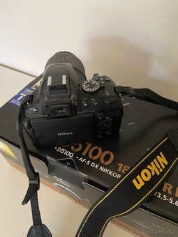 Nikon D5100 + AF-S NIKKOR 18-55mm 1:3.5 - 5.6G - 4