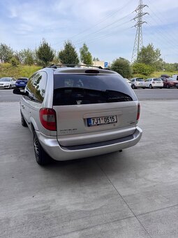 Chrysler Voyager 2.5 crdi - 4