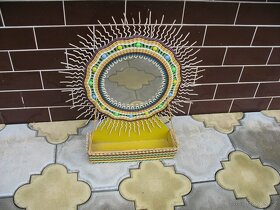 Dřevěný soudek, džbán a solnička, ozdobný podnos, aj. - 4