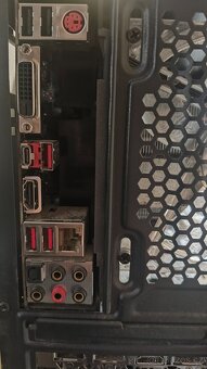 PC sestava + monitor LCD Benq 24" - 4