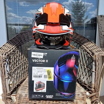 Silniční integrální přilba Ls2 Vector II - 4