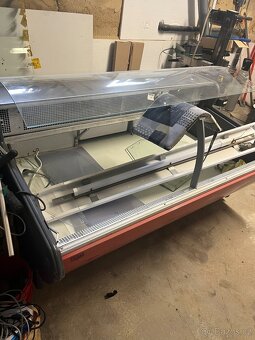 Prodej vybavení z obchodu - 4