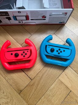 Nintendo Switch + hra + příslušenství - 4