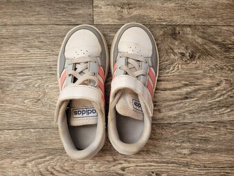 Dětské nošené tenisky Adidas, vel. 28 - 4
