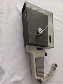 filmová kamera  A8G - 4