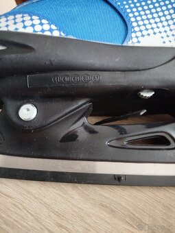 Prodám dětské brusle vel.37-41 - 4