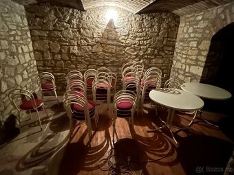 41 židli na zahradu na prodej - 4