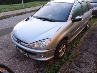 Peugeot 206sw combi 1,4 benzin 65kw rok 2004 - 4